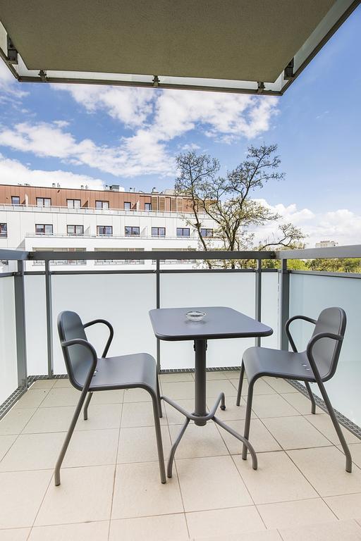 P&O Apartments Metro Mlociny Варшава Екстериор снимка