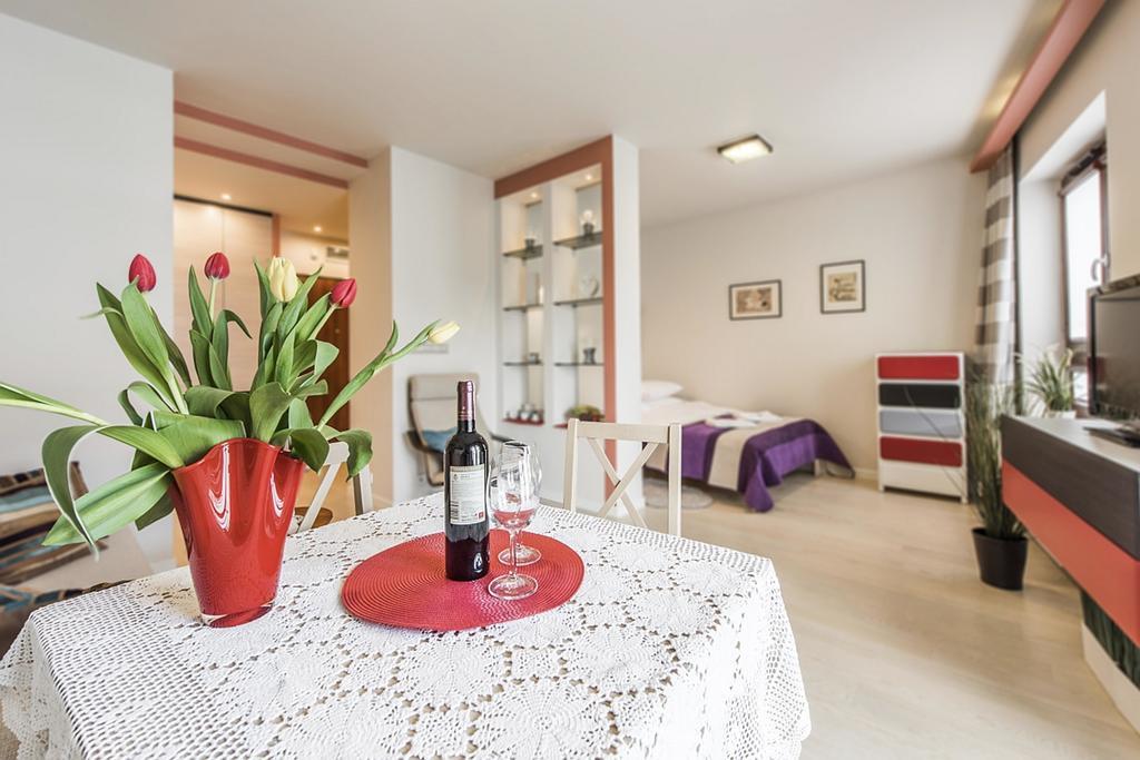 P&O Apartments Metro Mlociny Варшава Екстериор снимка